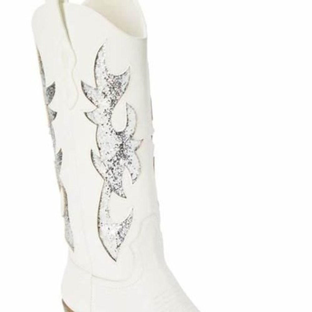 Wild Pair Lucahp Women's White Western Cowboy Boots Size 6.5M New in Box